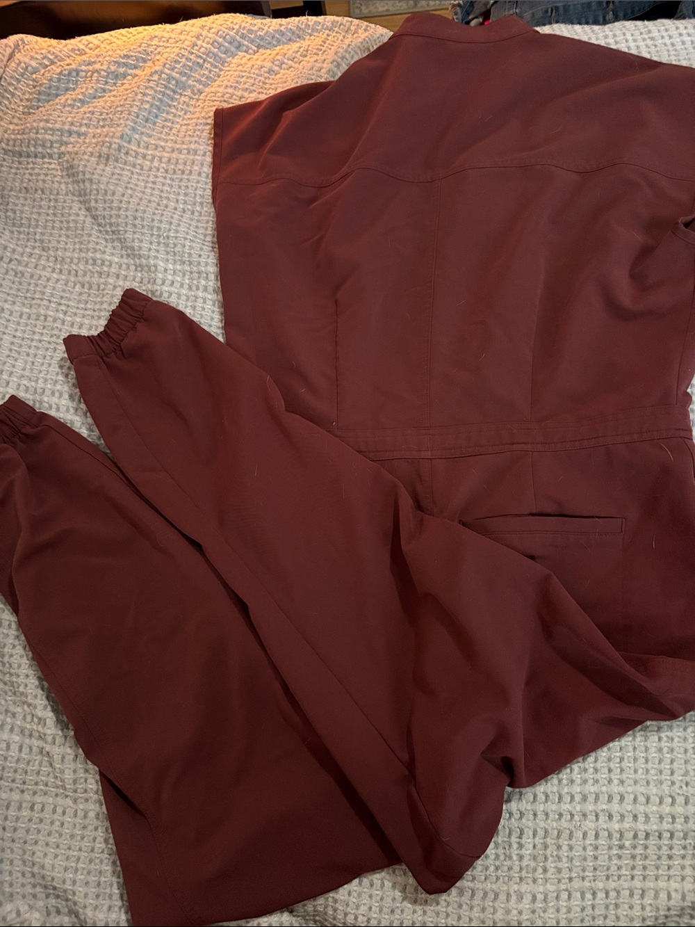 FIGS Brown Red One-Piece Scrub Jumpsuit – Technical Collection - Picture 4 of 4